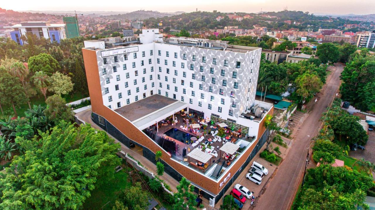 Onomo Hotel Кампала Экстерьер фото